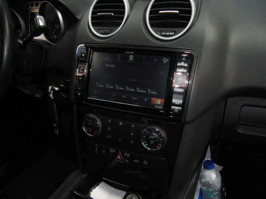 Εγκατάσταση Alpine Style με X800D-ML σε Mercedes ML 350.