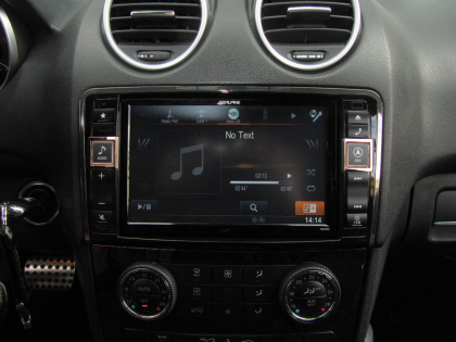 Εγκατάσταση Alpine Style με X800D-ML σε Mercedes ML 350.