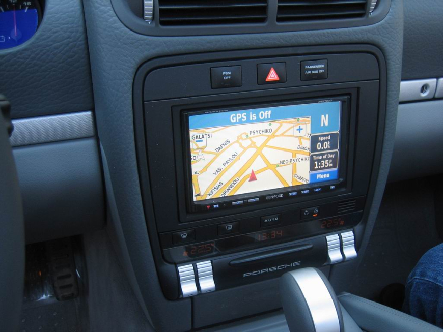 Εγκατάσταση Car Multimedia - Navigation Kenwood DNX-7200 σε Porsche Cayenne.