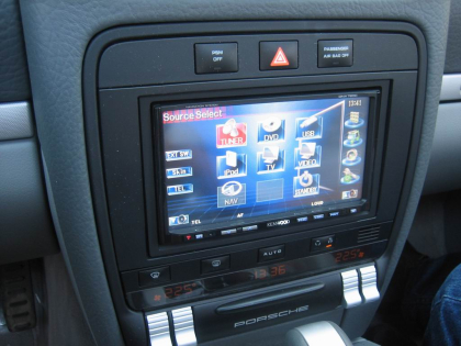 Εγκατάσταση Car Multimedia - Navigation Kenwood DNX-7200 σε Porsche Cayenne.