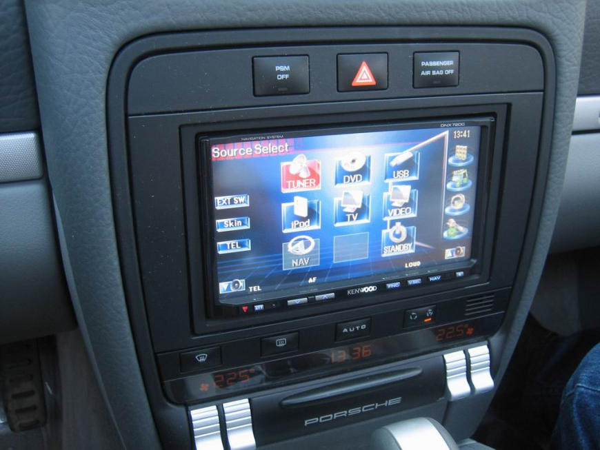 Εγκατάσταση Car Multimedia - Navigation Kenwood DNX-7200 σε Porsche Cayenne.
