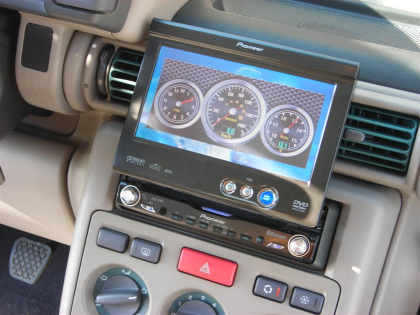 Εγκατάσταση Car Cinema Navigation Pioneer AVIC-X1BT σε Land Rover Freelander.