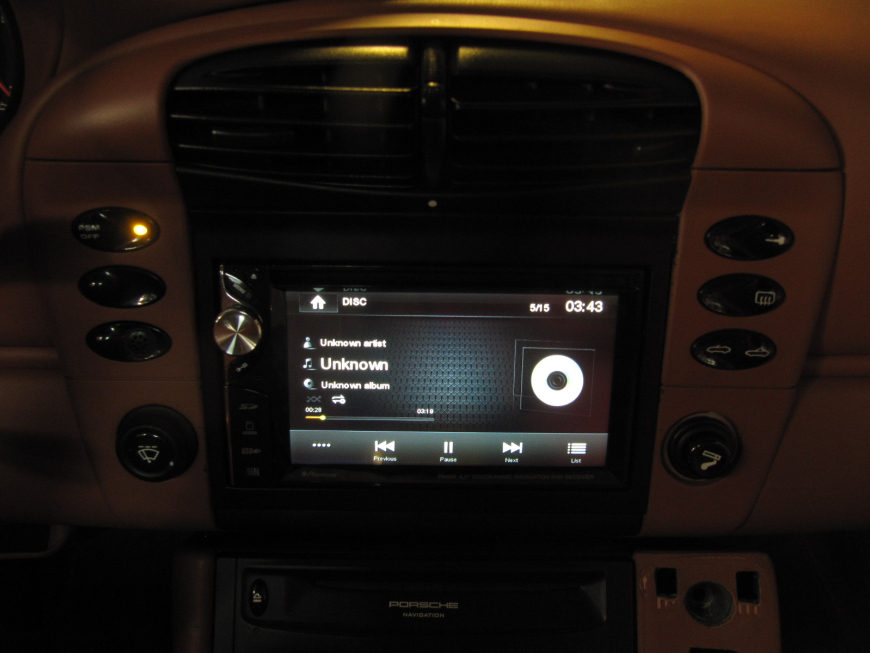 Εγκατάσταση Car Cinema & Audio Upgrade – Phonocar VM 056 σε Porsche 996 Carrera 4.