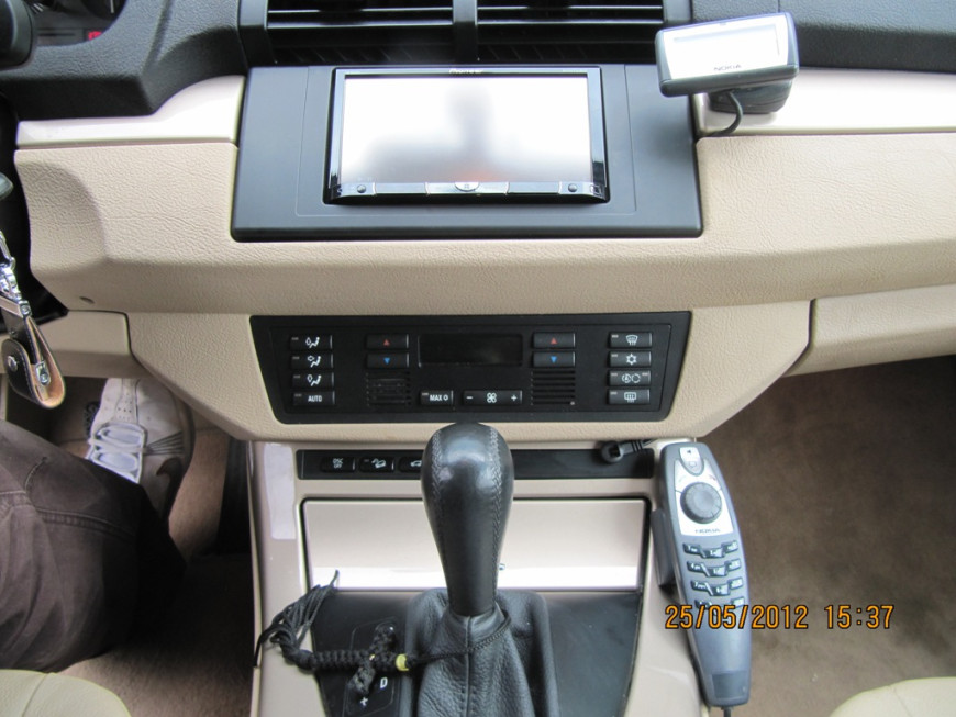 Εγκατάσταση Pioneer AVH-8400BT σε BMW X5.