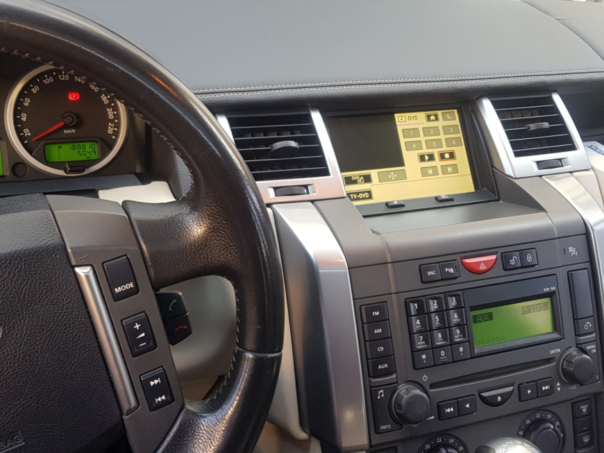 Εγκατάσταση Apple Car Play - Android Auto, Rear Camera, TvTuner στην εργοστασιακή οθόνη του Range Rover Sport.