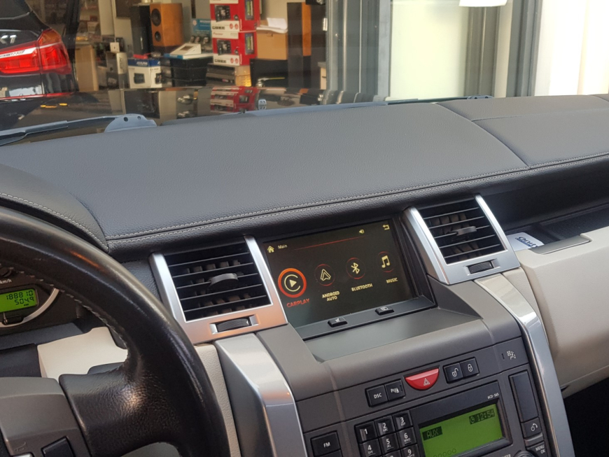 Εγκατάσταση Apple Car Play - Android Auto, Rear Camera, TvTuner στην εργοστασιακή οθόνη του Range Rover Sport.