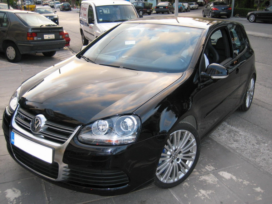 Εγκατάσταση Car Cinema Kenwood DDX-6027 με Parking Sensor σε Volkswagen Golf R32