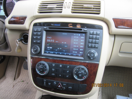 Εγκατάσταση Multimedia & Navigation LM σε Mercedes R-class.