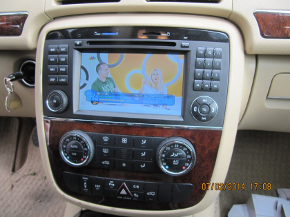 Εγκατάσταση Multimedia & Navigation LM σε Mercedes R-class.