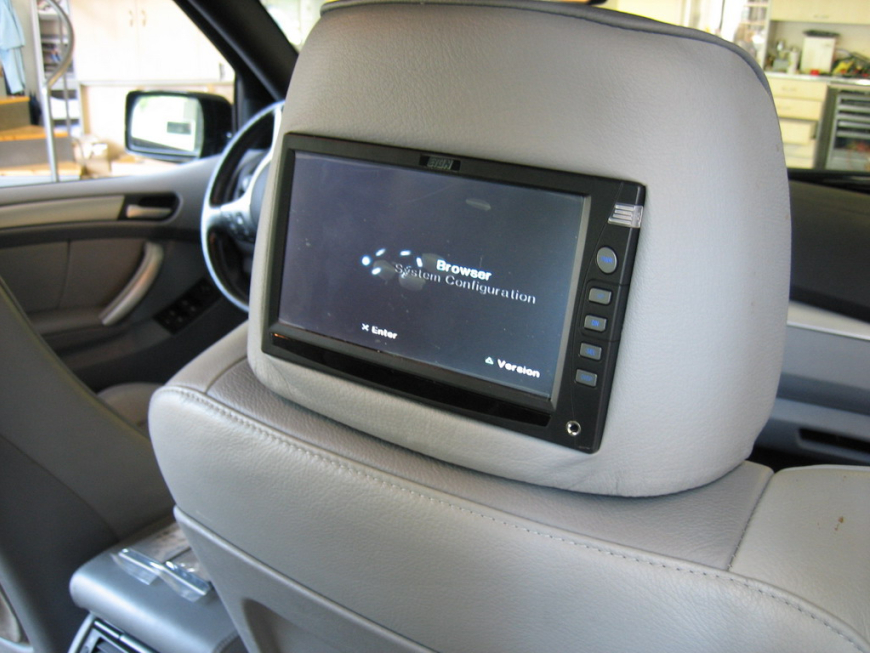 Εγκατάσταση Car Cinema συστήματος Eton με PlayStation 2 σε BMW X5 4.4.
