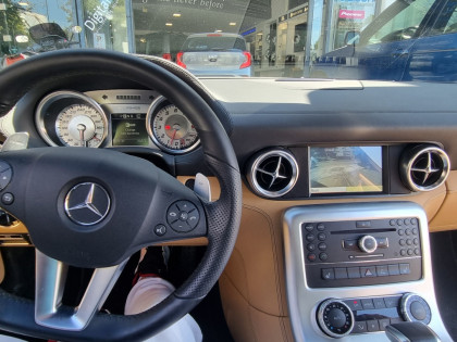 Εγκατάσταση CarPlay/Android Auto και μετατροπή Οθόνης σε Touch Screen σε Mercedes AMG SLS.