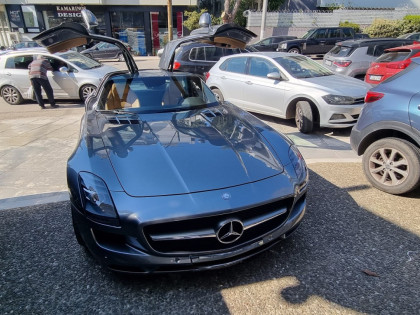 Εγκατάσταση CarPlay/Android Auto και μετατροπή Οθόνης σε Touch Screen σε Mercedes AMG SLS.