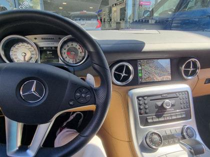Εγκατάσταση CarPlay/Android Auto και μετατροπή Οθόνης σε Touch Screen σε Mercedes AMG SLS.