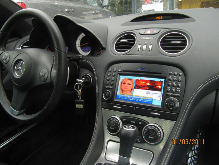 Εγκατάσταση Video Input & TV Tuner MPEG4 σε Mercedes SL (R230).