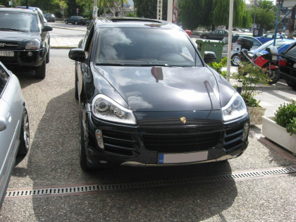 Εγκατάσταση TV Tuner και Unlock της εργοστασιακής οθόνης σε Porsche Cayenne.