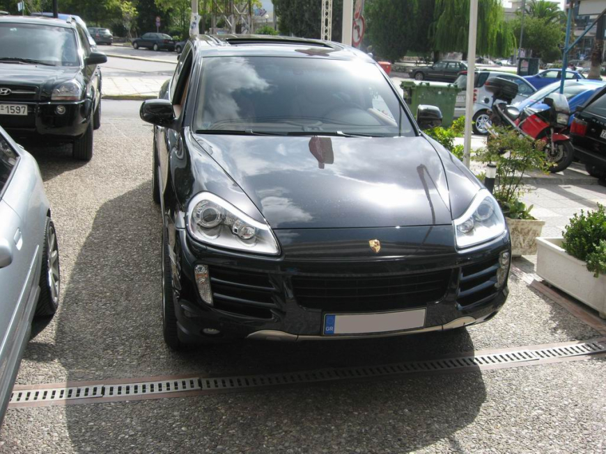 Εγκατάσταση TV Tuner και Unlock της εργοστασιακής οθόνης σε Porsche Cayenne.