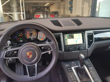 Εγκατάσταση Wireless Apple CarPlay/Android Auto της Unique Auto σε Porsche Macan.
