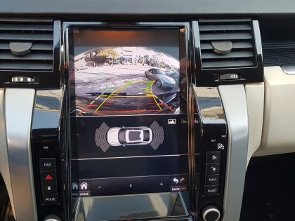 Εγκατάσταση Multimedia Bizzar Tesla Style σε Range Rover Sport.