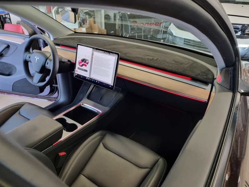 Εγκατάσταση ambient lights σε Tesla Y