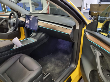 Εγκατάσταση ambient lights σε Tesla Y