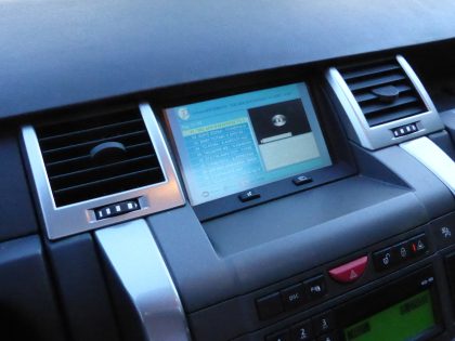 Eγκατάσταση TV Tuner και unlock της εργοστασιακής οθόνης σε Range Rover Supercharged Sport.