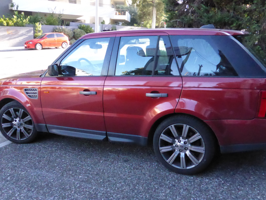 Eγκατάσταση TV Tuner και unlock της εργοστασιακής οθόνης σε Range Rover Supercharged Sport.