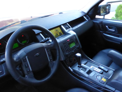 Eγκατάσταση TV Tuner και unlock της εργοστασιακής οθόνης σε Range Rover Supercharged Sport.