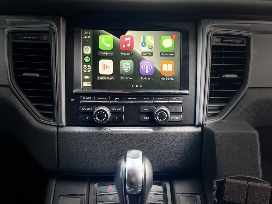 Εγκατάσταση Wireless Apple CarPlay/Android Auto της Unique Auto και Rear Camera σε Porsche Macan
