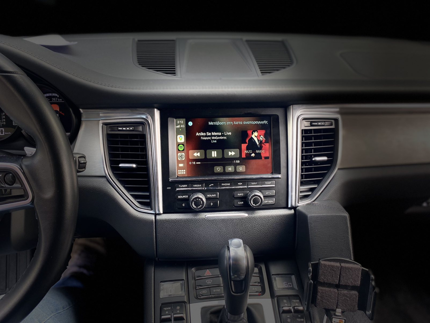 Εγκατάσταση Wireless Apple CarPlay/Android Auto της Unique Auto και Rear Camera σε Porsche Macan