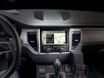 Εγκατάσταση Wireless Apple CarPlay/Android Auto της Unique Auto και Rear Camera σε Porsche Macan