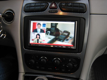 Εγκατάσταση Car Cinema και συστήματος πλοήγησης Kenwood DDX-6029 σε Mercedes CLK 200.