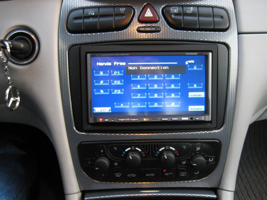 Εγκατάσταση Car Cinema και συστήματος πλοήγησης Kenwood DDX-6029 σε Mercedes CLK 200.
