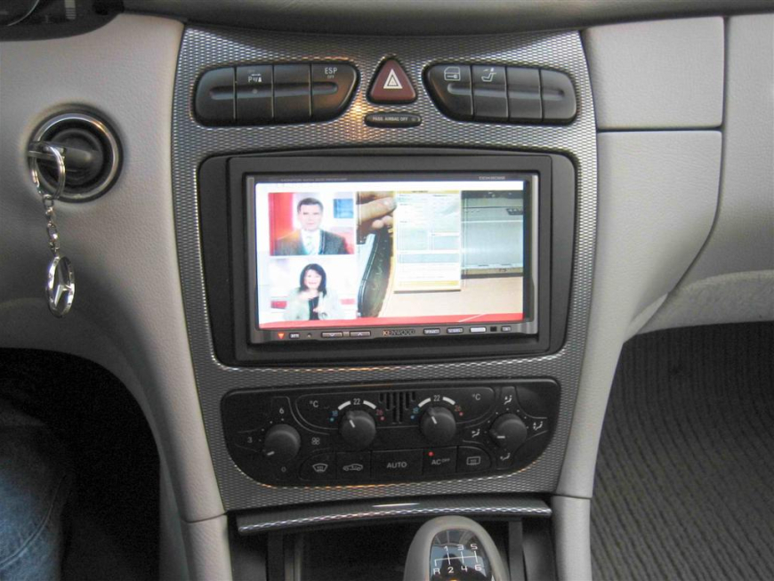 Εγκατάσταση Car Cinema και συστήματος πλοήγησης Kenwood DDX-6029 σε Mercedes CLK 200.