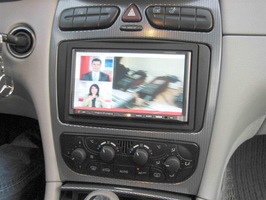 Εγκατάσταση Car Cinema και συστήματος πλοήγησης Kenwood DDX-6029 σε Mercedes CLK 200.