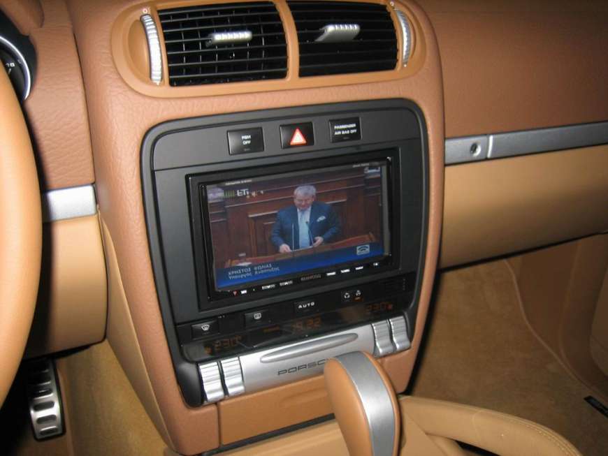 Εγκατάσταση Car Cinema Navigation Kenwood DNX7200 σε Porsche Cayenne.