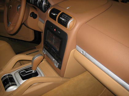 Εγκατάσταση Car Cinema Navigation Kenwood DNX7200 σε Porsche Cayenne.