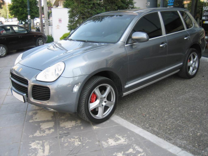 Εγκατάσταση Car Cinema Eton - Macrom - Pioneer σε Porsche Cayenne