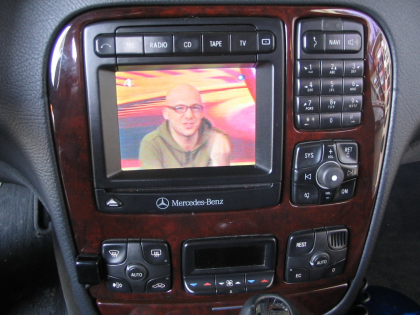 Εγκατάσταση Car Cinema Macrom σε Mercedes S320.