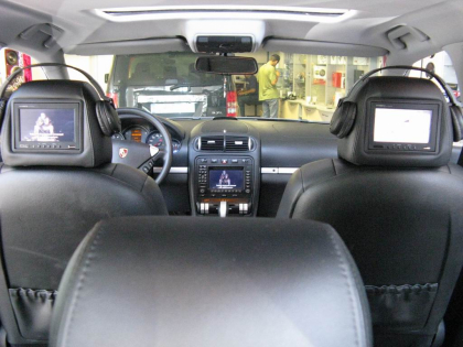 Εγκατάσταση TV Tuner και Unlock της εργοστασιακής οθόνης σε Porsche Cayenne