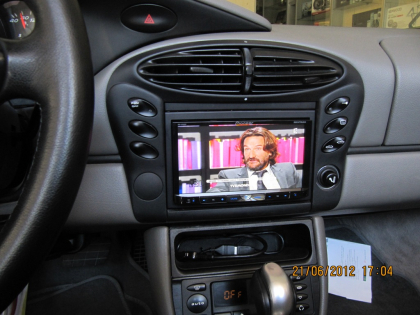 Εγκατάσταση Car Cinema Pioneer AVH-8400BT σε Porsche Boxster 986.