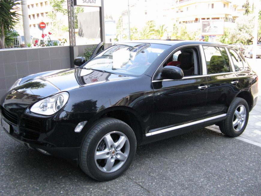 Εγκατάσταση Car Cinema Navigation Kenwood DNX8220BT σε Porsche Cayenne.