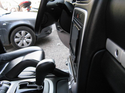 Εγκατάσταση Car Cinema Navigation Kenwood DNX8220BT σε Porsche Cayenne.