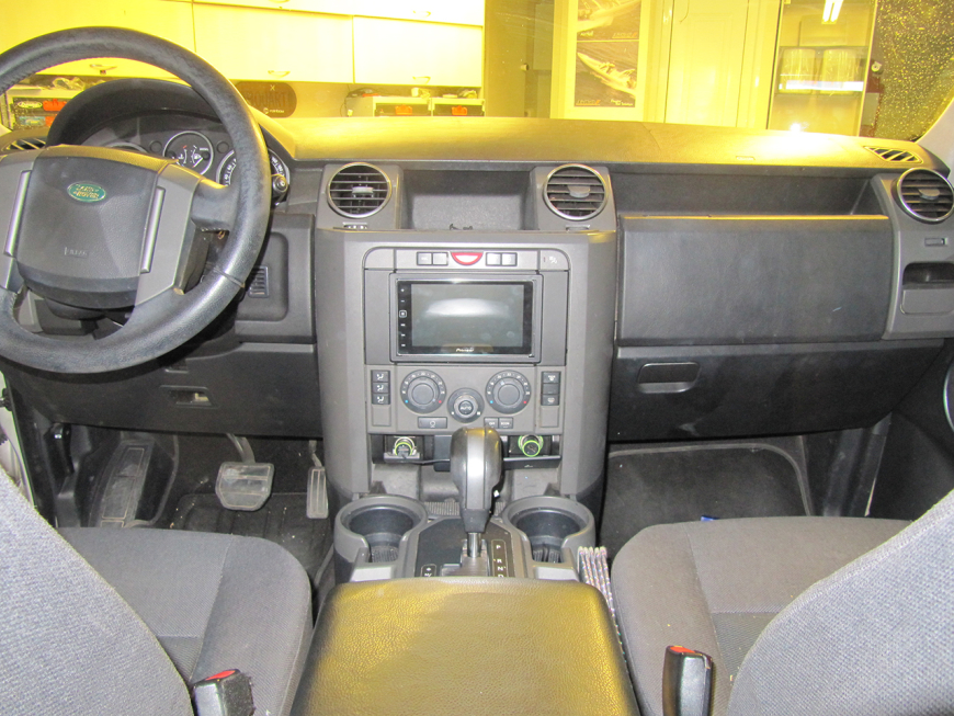 Εγκατάσταση Pioneer 2-DIN Multimedia & Apple-Compatible Installation σε Land Rover Discovery 3.