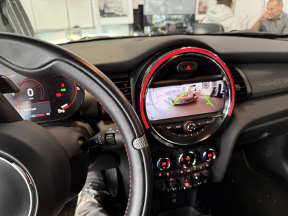 Εγκατάσταση Κάμερας Οπισθοπορείας σε Mini Cooper JCW GP