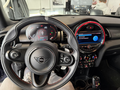 Εγκατάσταση Κάμερας Οπισθοπορείας σε Mini Cooper JCW GP