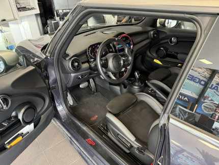 Εγκατάσταση Κάμερας Οπισθοπορείας σε Mini Cooper JCW GP