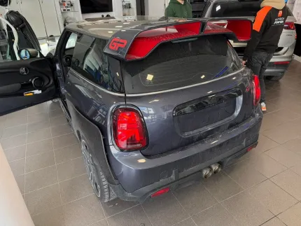 Εγκατάσταση Κάμερας Οπισθοπορείας σε Mini Cooper JCW GP