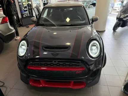 Εγκατάσταση Κάμερας Οπισθοπορείας σε Mini Cooper JCW GP