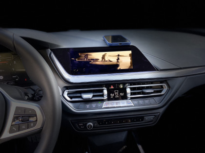 Εγκατάσταση Wireless Apple CarPlay και Android Auto σε BMW F40 2021.