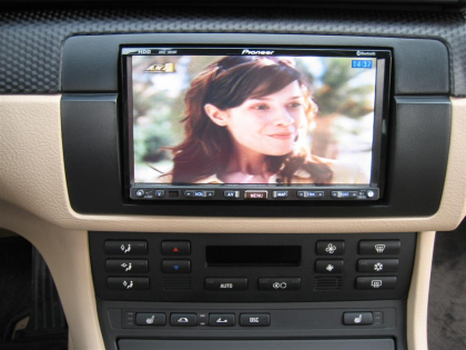 Εγκατάσταση Car Cinema και Navigation 2 Din Size σε BMW 323 E46.